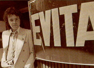 David Essex outside the theatre